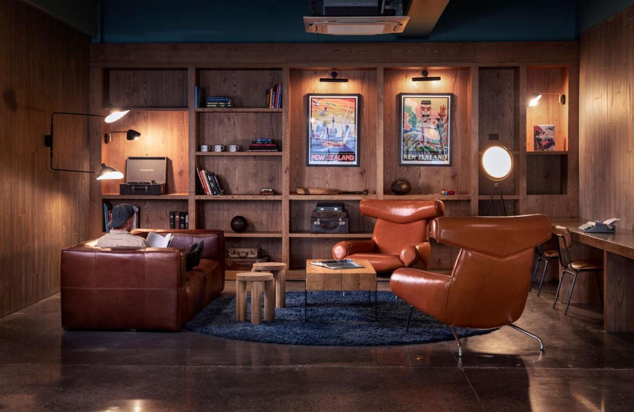 Lylo Auckland Hotel Esterno foto The library at the hotel