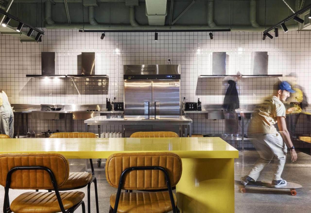 Lylo Auckland Hotel Esterno foto The kitchen at the headquarters of the company